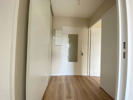 Location Appartement 2 pièces 54m² BOIS GUILLAUME 76230 - Photo 5