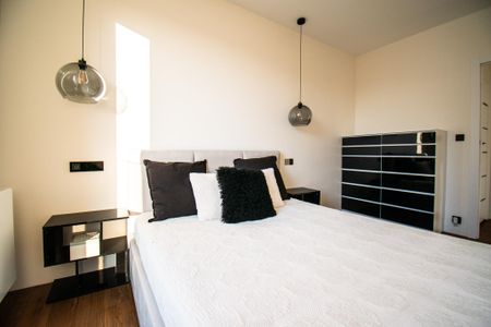 Poznań, Centrum ul. Na Podgórniku - Фото 5