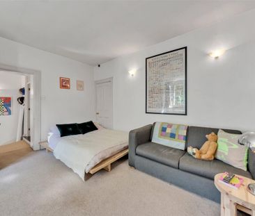 Studio to rent - Photo 4