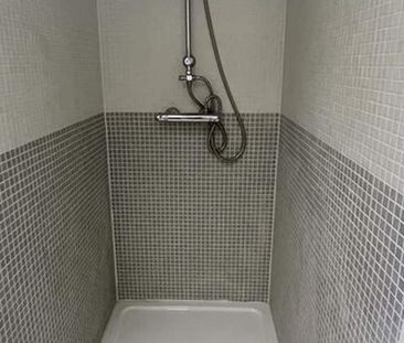 Appartement te huur in Kortrijk voor € 700 met 1 slaapkamer - Photo 6