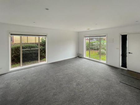 Unit 1/316 Chisholm Street, Black Hill - Photo 2