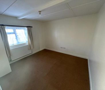 2 bedroom bungalow to rent - Photo 3