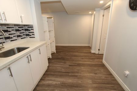 For Lease - 1812 Misthollow Drive Unit# Bsmt, Pickering, Ontario - Photo 4