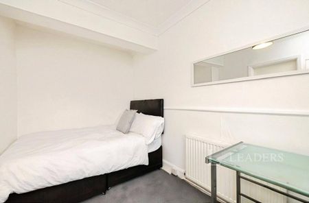 7 bedroom semi-detached house to rent - Photo 4