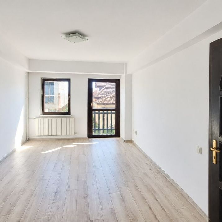 Casa cu 5 camere de inchiriat - locuire sau birouri, Sibiu - Photo 1
