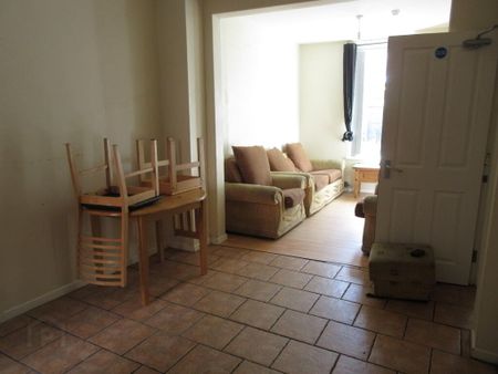 All Bedrooms Upstairs, 25 Agincourt Street, Queens Quarter, Belfast, BT7 1RB - Photo 2