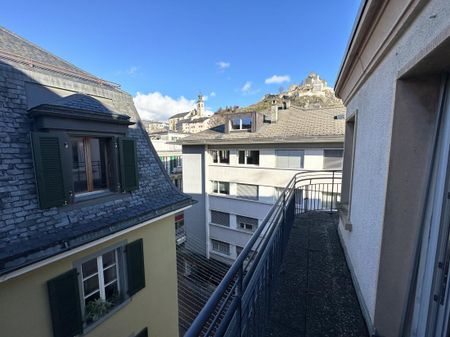 Sion, studio au centre-ville à deux de la place du Midi - Photo 2