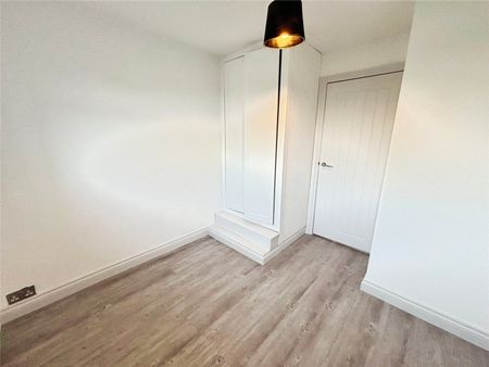 Blagrove Crescent, - Photo 2