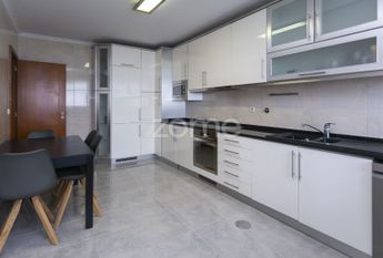 Apartamento T3 em Porto