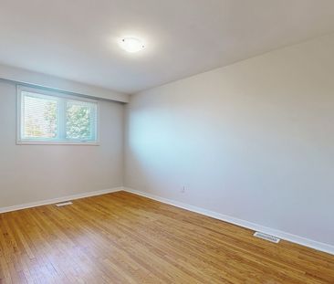 For Lease - 1210 Victoria Park Avenue, Toronto, Ontario - Photo 3