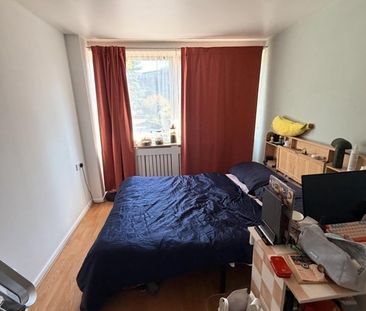 2 Bed Flat, Justin Close, TW8 - Photo 3