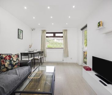 Room in a Shared Flat, Chobham Road, E15 - Photo 4