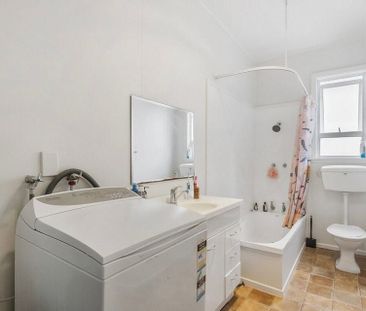 St Kilda Oasis - 2 Bedroom Cat Friendly Flat - Photo 3