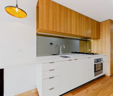 2 Bed, 1 Bath - Photo 6