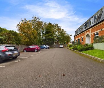 2 bedroom ground floor flat to rent - Photo 4