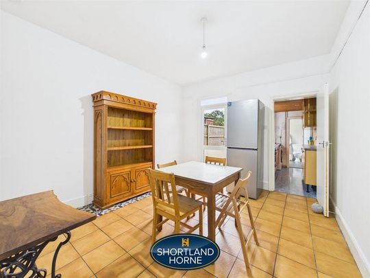 4 bedroom terraced house to rent - Photo 1