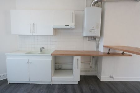 Location Appartement 3 pièces 57m² - Photo 3