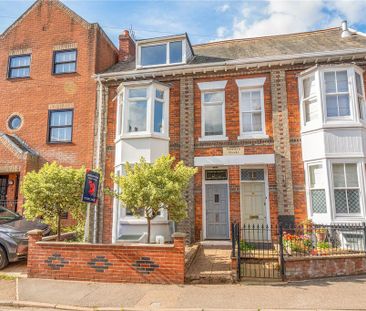 4 bedroom terraced house to rent - Photo 5