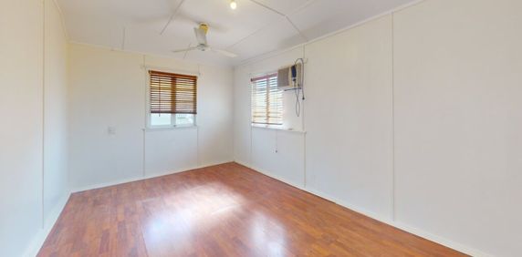 Central spacious apartment! - Photo 2