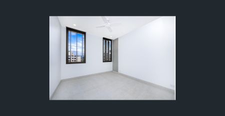 Modern 1 bedroom apartment in the heart of Bondi Junction - Photo 3