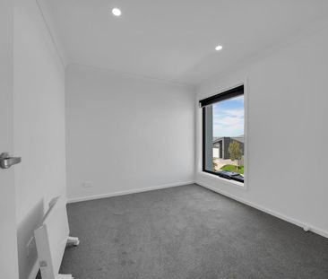 Brand New Family Home | Low Maintenance Living in Mickleham - Photo 2