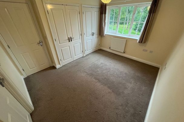 Waterloo Close - Photo 1