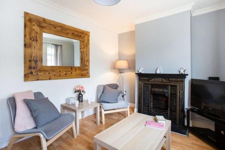 155 Joanmount Gardens, Belfast BT14 6NZ - Photo 2