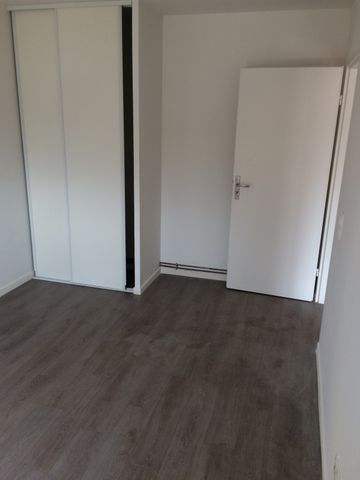 Location Appartement 2 pièces 45m² DOURDAN 91410 - Photo 2