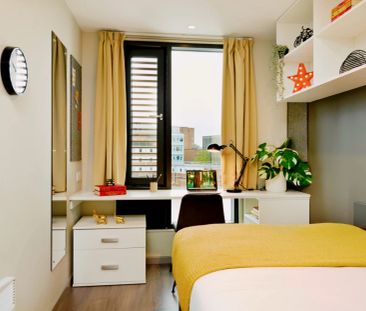 Silver En-Suite - Photo 6