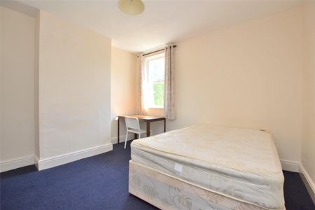 Henry Road, Gloucester, GL1 - Photo 3