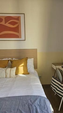 Carrer de Calàbria, Barcelona, Catalonia 08015 - Photo 5