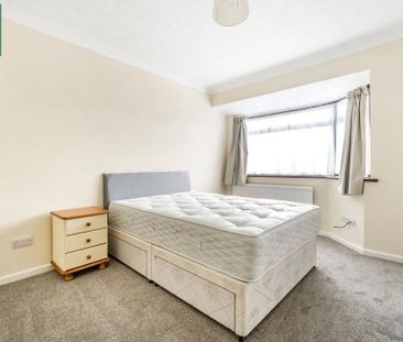 House share to rent - Photo 3