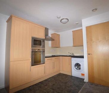 Brackendale, Thackley Bradford, BD10 - Photo 6