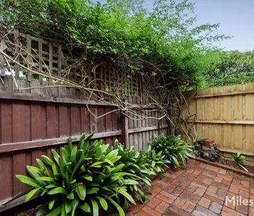 1/96 Locksley Road, Ivanhoe - Photo 3