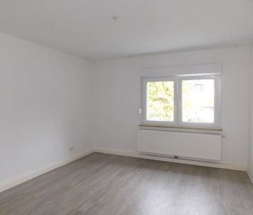 Überruhr Holthausen: Schöne 3-Zimmer-Wohnung mit gr. Balkon - Foto 1