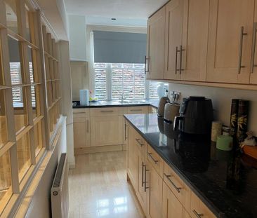 2 bedroom maisonette to rent - Photo 4