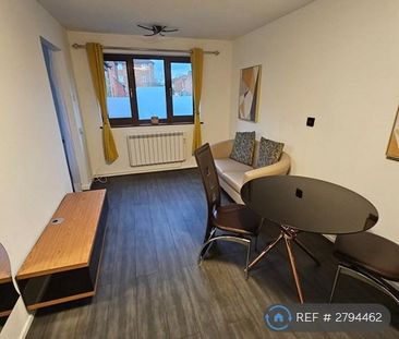 1 bedroom flat to rent - Photo 6