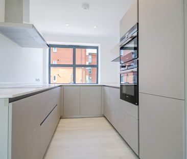 A 2 Bedroom Flat in Christchurch Road GL50 2NY - Photo 4