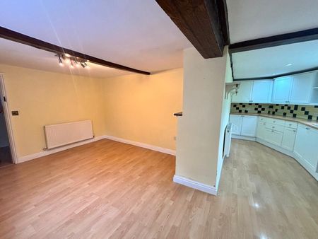 Winsford, Darnhall - Photo 2