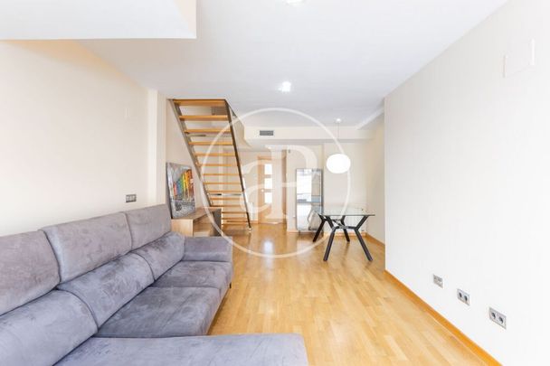 3 bedroom luxury penthouse for rent in Valencia, Spain - Photo 1