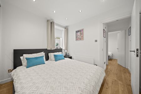 North Gate, Prince Albert Road, London NW8 - Photo 5