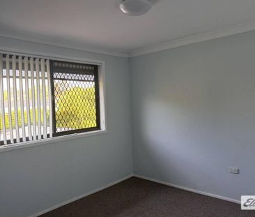 Brick & tile Taree West family home - Photo 2