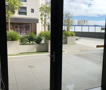 Inner City living in Style - Photo 2