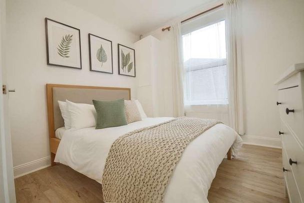 Norwood Road, Tulse Hill, London, SE27 - Photo 1