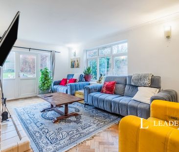 5 bedroom house to rent Ruden Way, Epsom, Surrey, KT17 - Photo 2