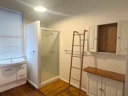 Classic Character Home - Photo 2