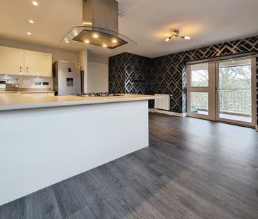 2 bedroom flat to rent - Photo 4