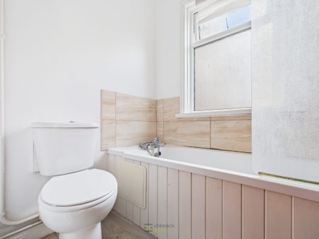 London Road, Portsmouth, PO2 - Photo 4