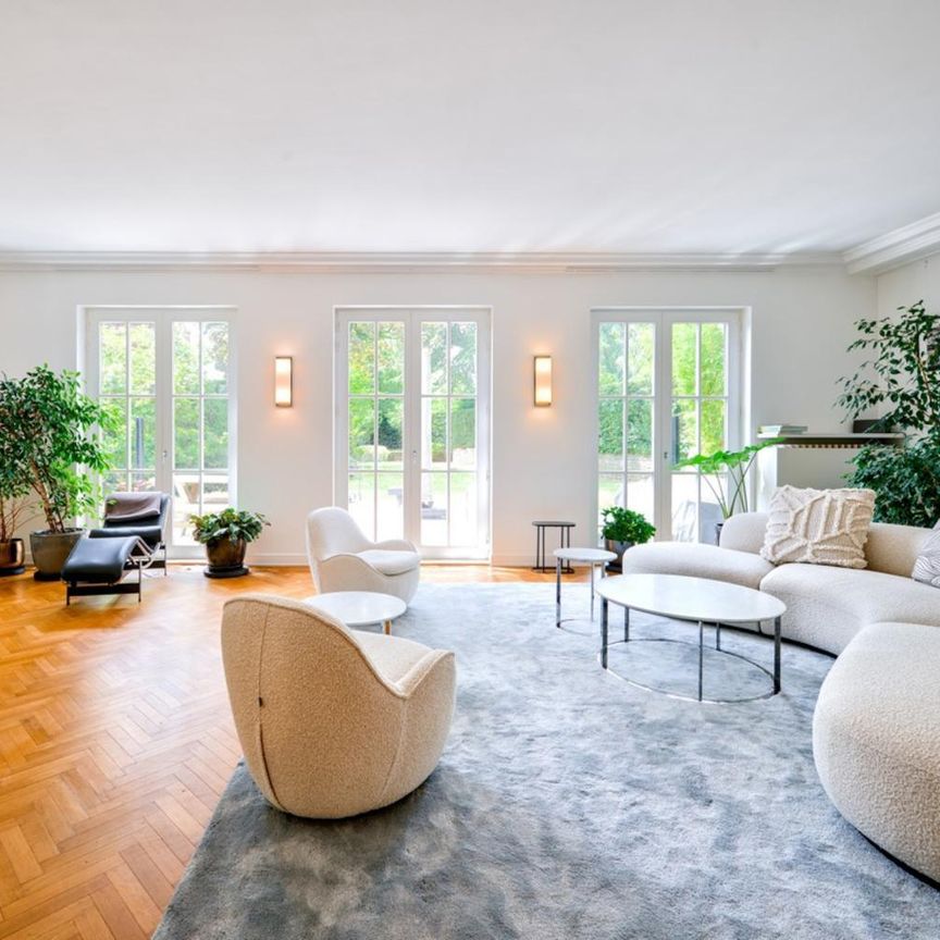 situation exceptionnelle : superbe villa en bordure du Leopold club - Foto 1