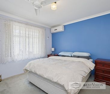 5A Medlar Grove, South Lake - Photo 3